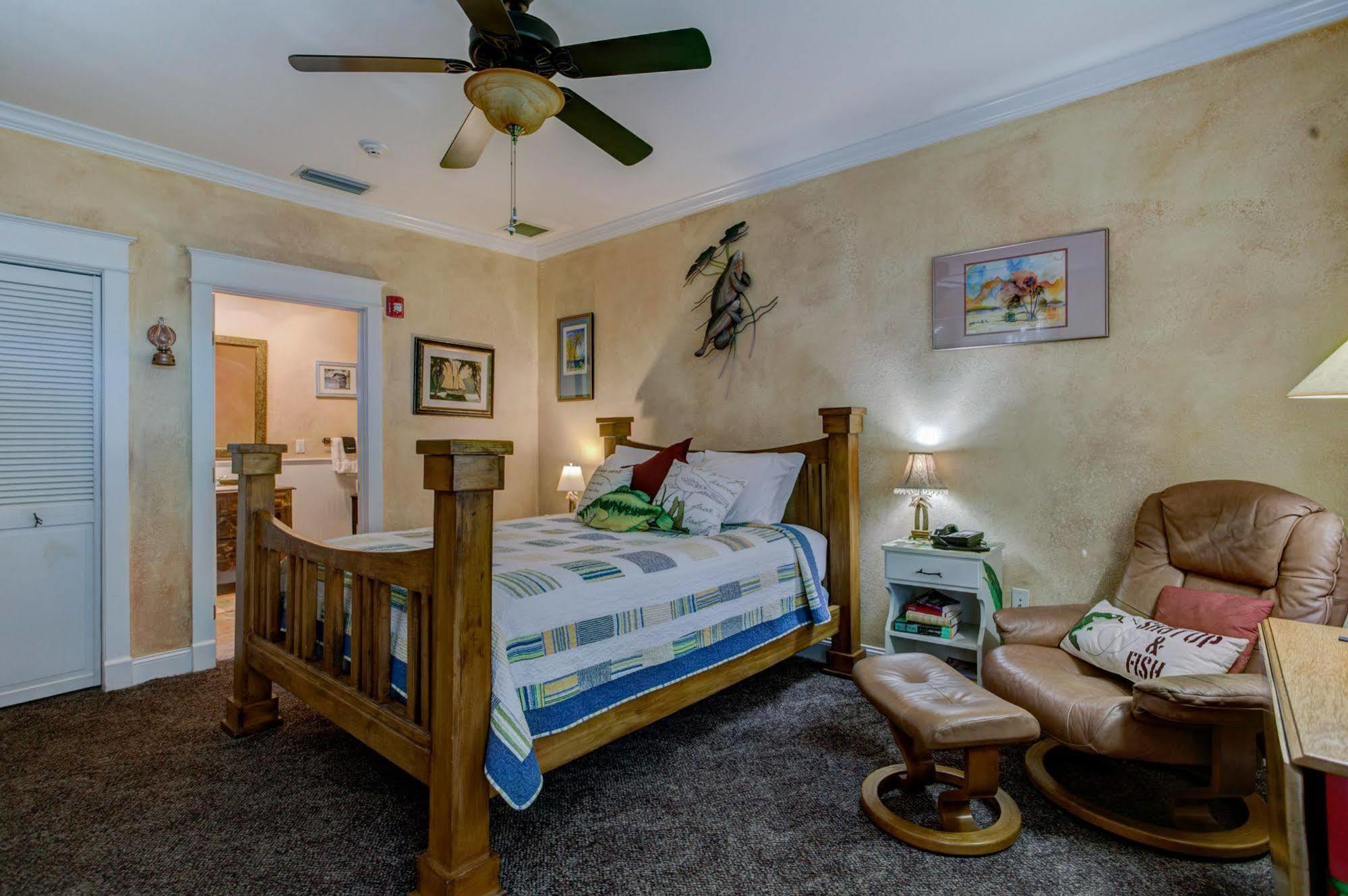 Anchor Inn Nsb Bed And Breakfast New Smyrna Beach Esterno foto